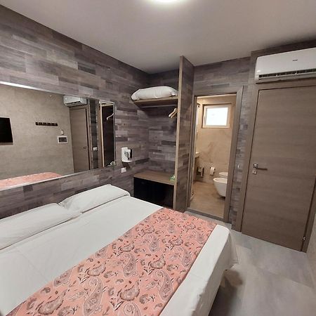 Hotel Pontenuovo Merone Luaran gambar