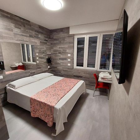 Hotel Pontenuovo Merone Luaran gambar